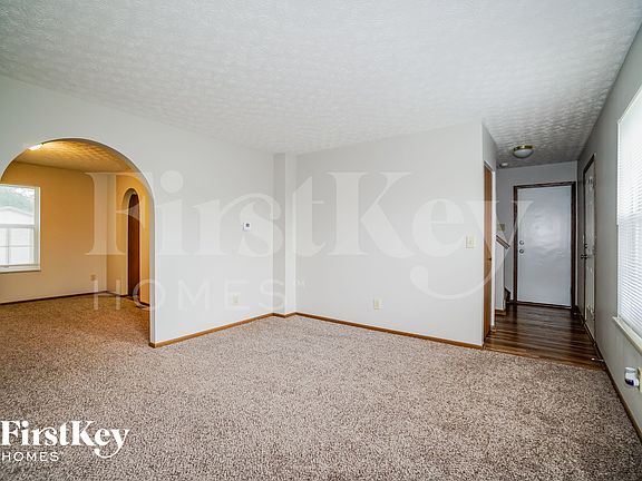 2nd image of 1904 Little Water Dr