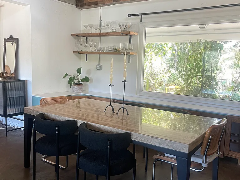 411 W Flora St — Photo 21