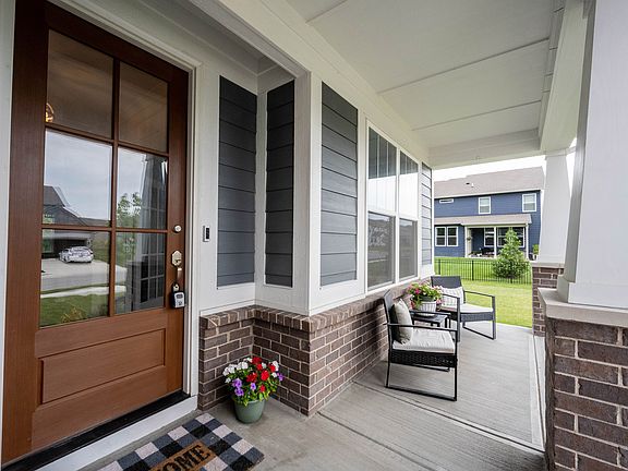 5th image of 16438 Drayton Way