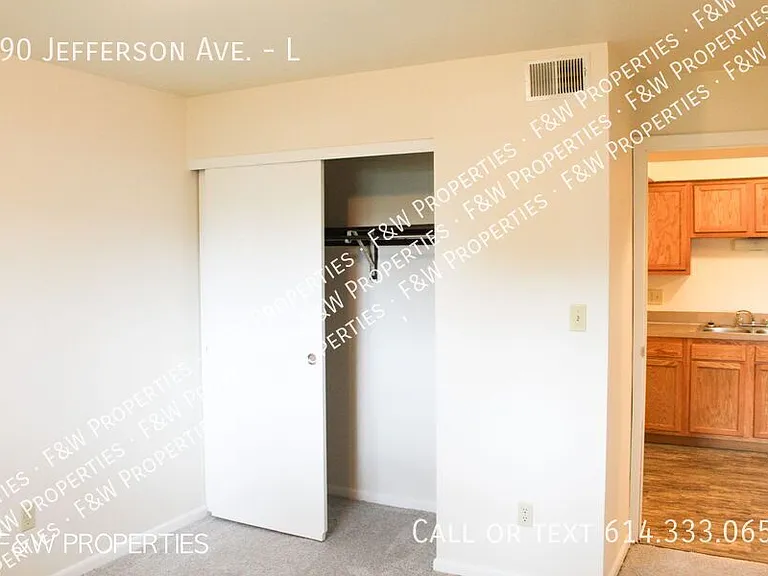 190 Jefferson Ave #L — Photo 16