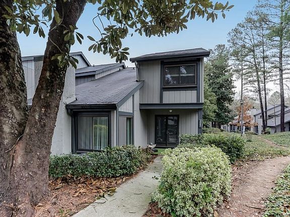 2nd image of 3087 Balearic Dr SE