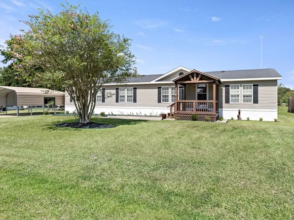 5580 Paradise Dr, Lumberton, TX 77657