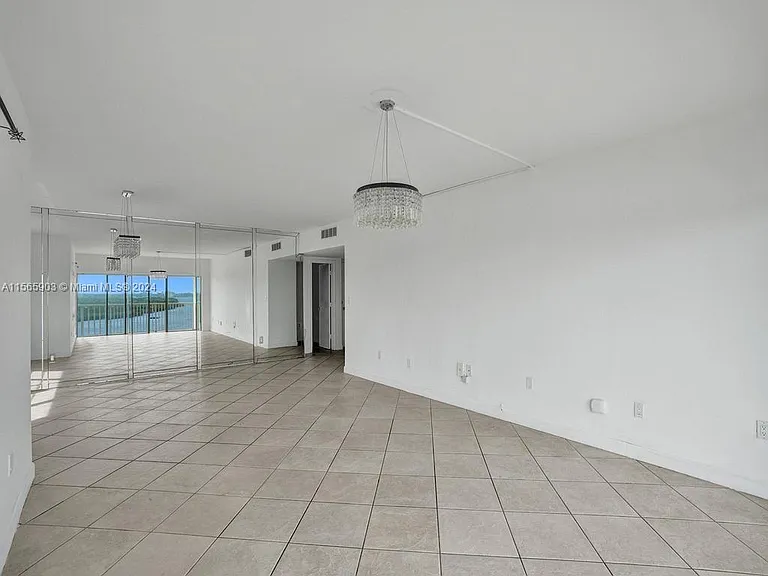 300 Bayview Dr #906 — Photo 5