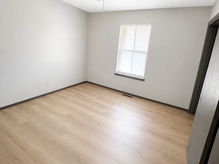 1532 N Maybelle Pl — Photo 8