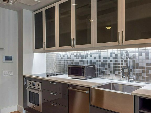 2nd image of 670 Pacific St APT 612