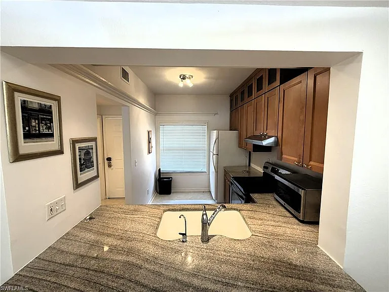 1018 Woodshire Ln #A209 — Photo 6