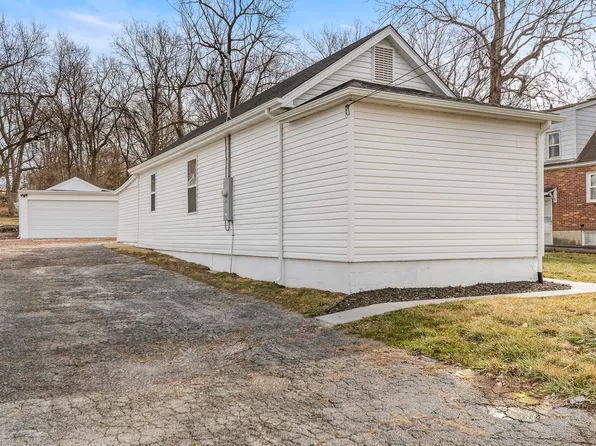2910 Woodson Rd, Saint Louis, MO 63114
