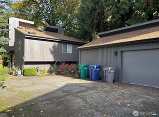 110 6th Ave NE, Issaquah, WA