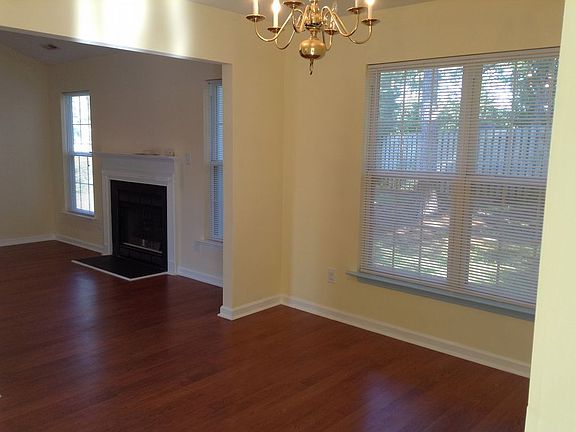3rd image of 4105 Kettering Pl