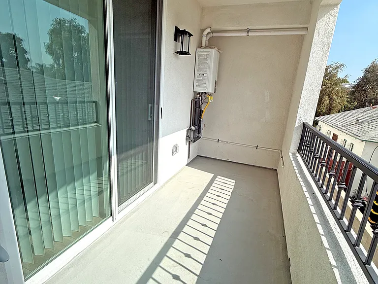 10934 Peach Grove St #201 — Photo 87