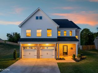 357 Aspen Dr, Lenoir City, TN 37771