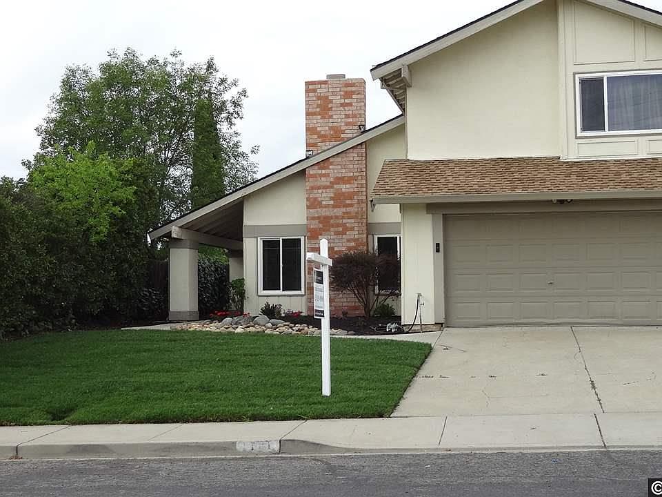 1st image of 1121 Shaddick Dr