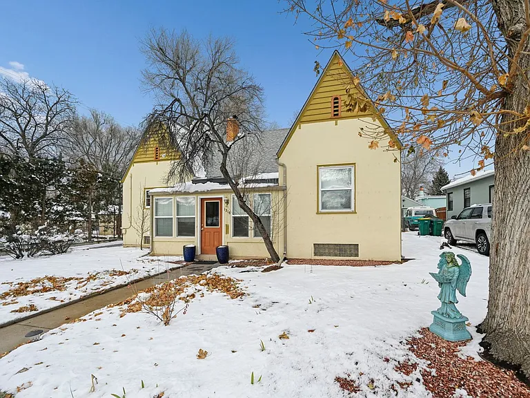 1318 E Willamette Ave — Photo 6