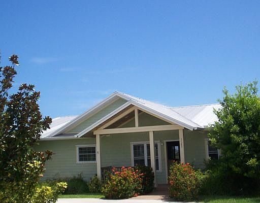 1st image of 3585 NE Skyline Dr