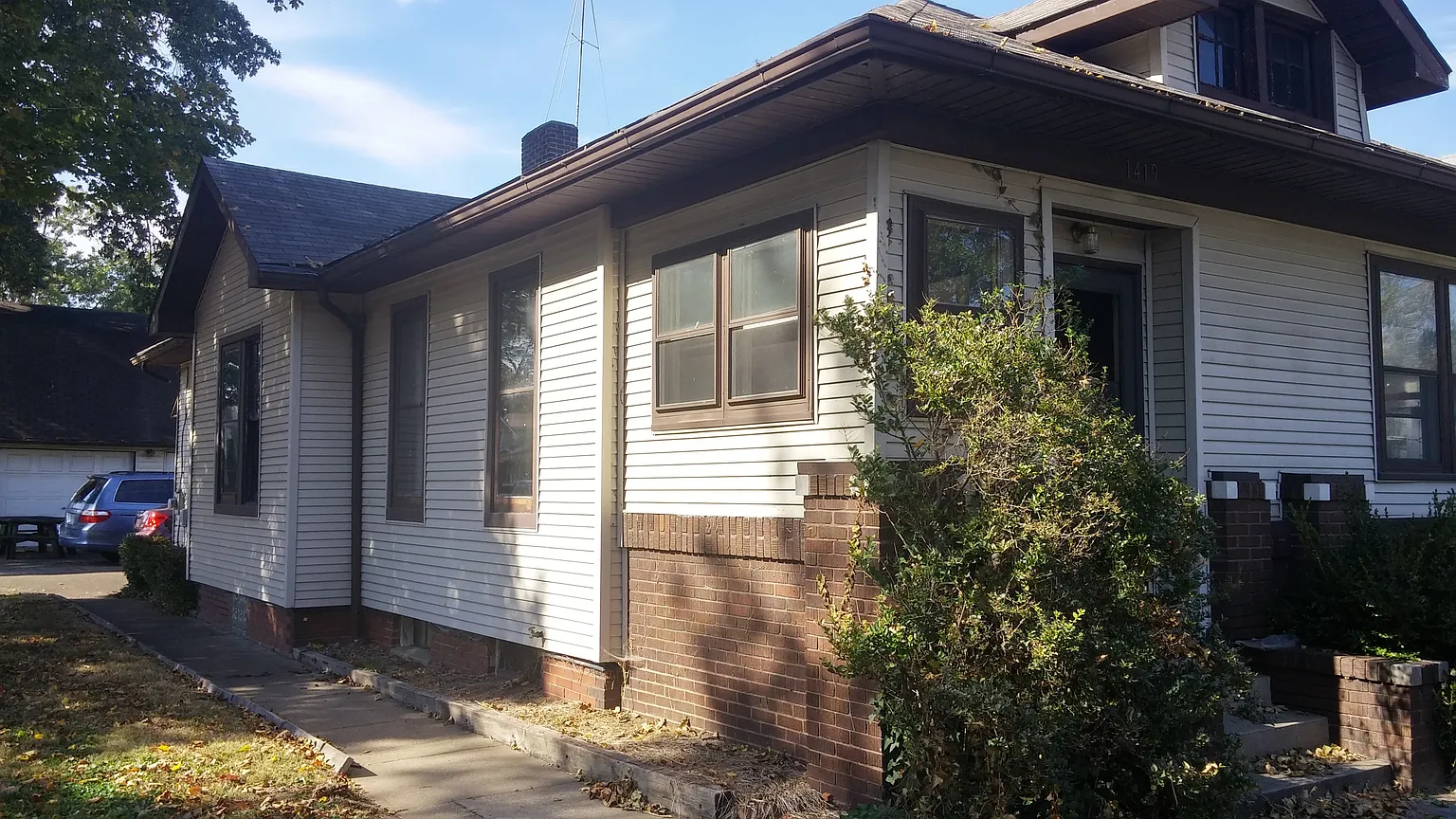 1419 S Grand Ave photo 1