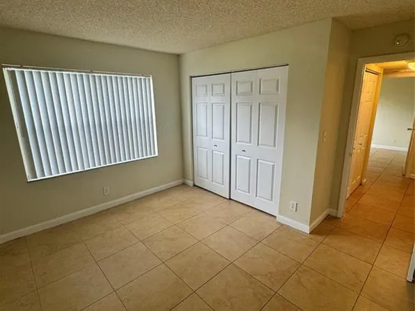 7640 Westwood Dr APT 402, Fort Lauderdale, FL 33321