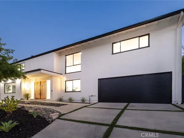 23310 Aetna St, Woodland Hills, CA 91367