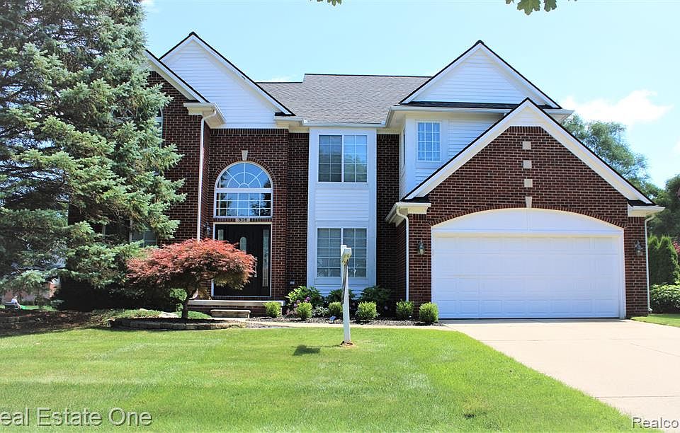 806 Pheasant Run West Dr, Wixom, MI 48393 Zillow