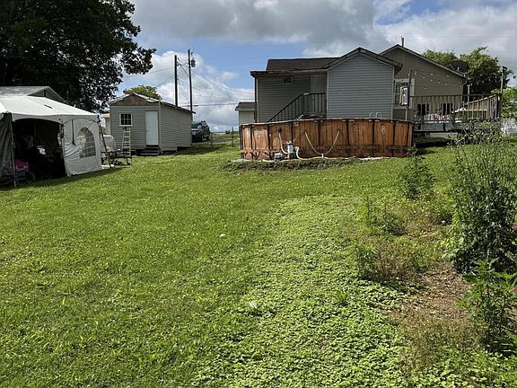 5th image of 604 Childress Ave