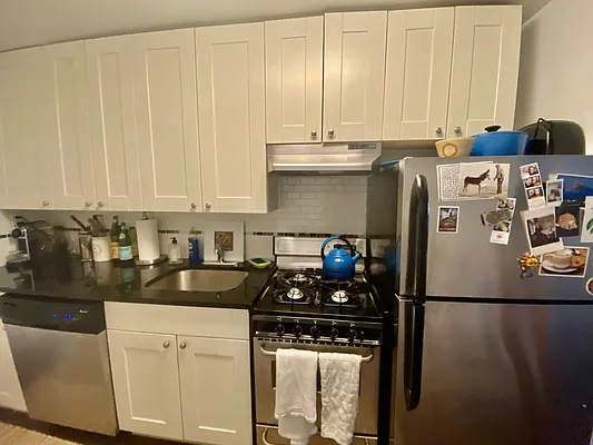 Rented by Corcoran | media 9