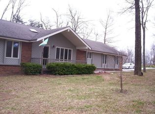 1838 Bramblewood Ln, Nixa, MO 65714