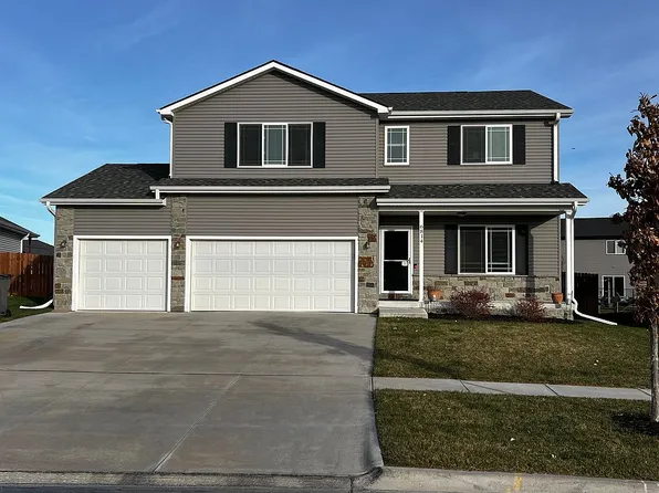 6814 Mimosa Ln, Lincoln, NE 68521