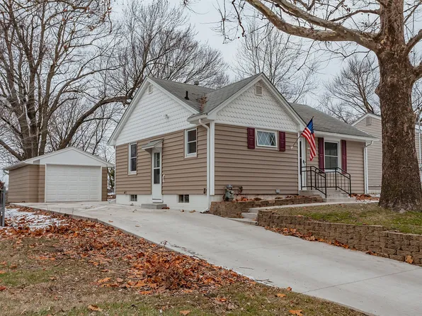 3824 14th St, Des Moines, IA 50313