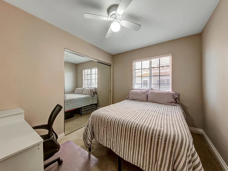 961 Florence St — Photo 14