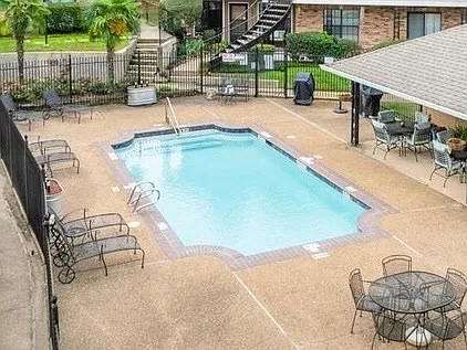 415 Thigpen Dr #1104 Photo 1