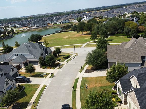 2nd image of 2615 Maverick Way