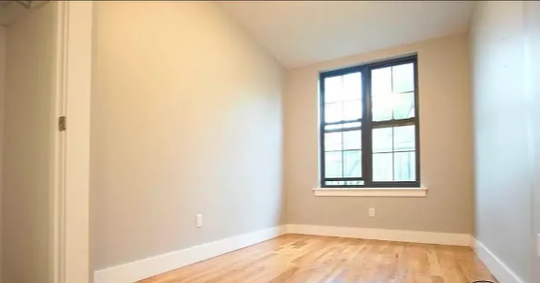 Rented by Greenrock Management | media 18