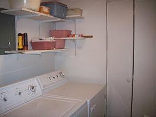 4th image of 159 Oak Knoll Cir