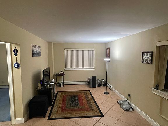 4th image of 20-61 49th St #1F