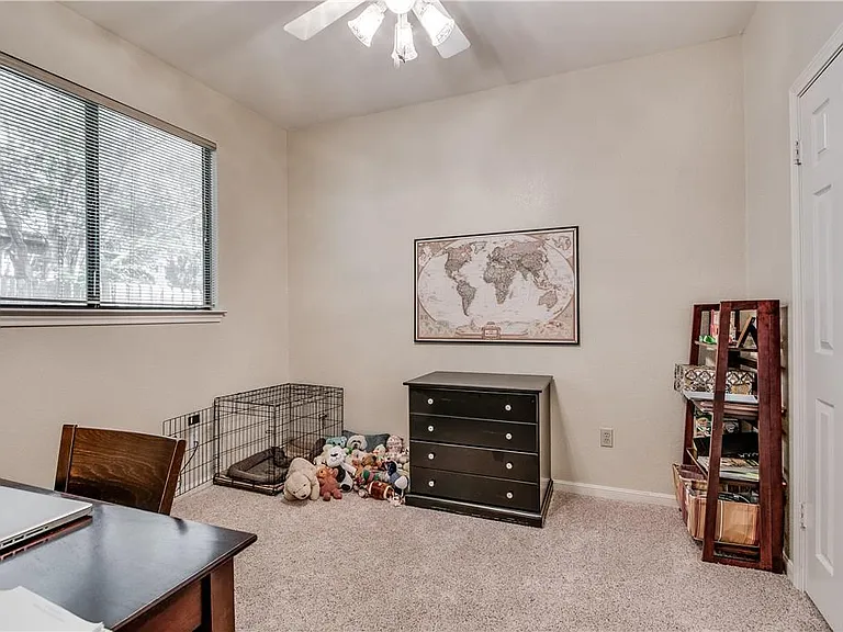 7414 Whistlestop Dr — Photo 25