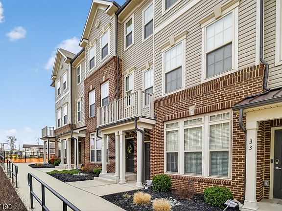 3rd image of 29 Robeson St