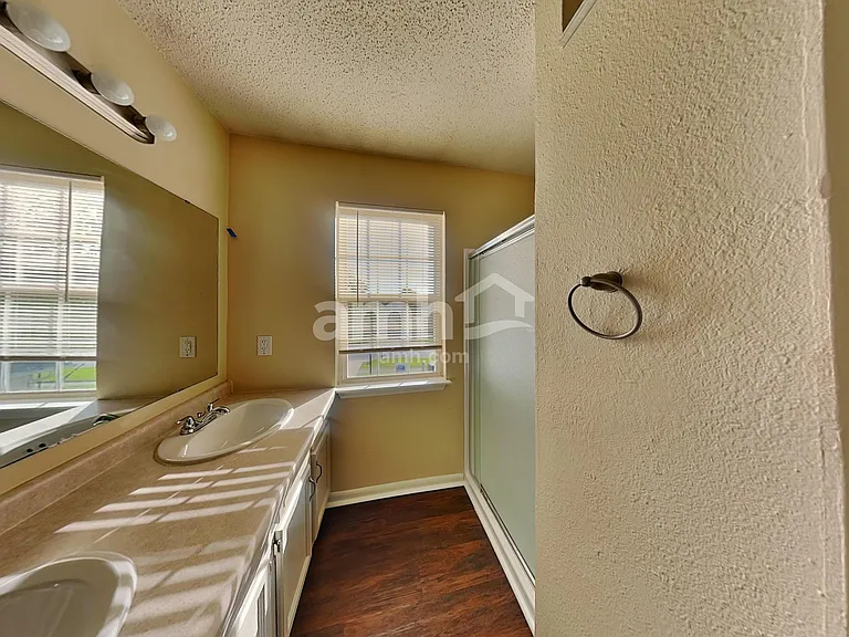 1494 Blue Grass Pkwy — Photo 13