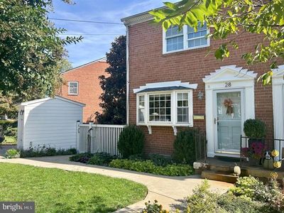 28 Garden Dr, Alexandria, VA, 22304