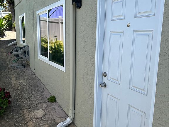 3rd image of 1108 Pacific Blvd #7