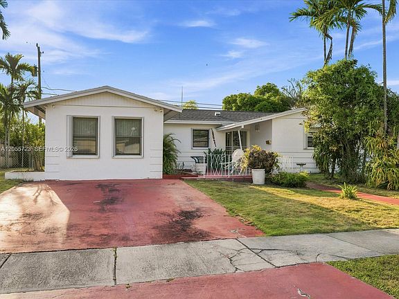 5th image of 16621 SW 102nd Ave