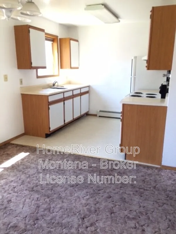 2 bed, 1.0 bath, $1,300 — Photo 4