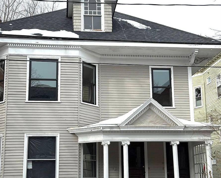 1st image of 130 Neal St