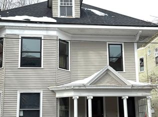 130 Neal St, Portland, ME 04102