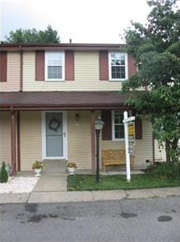 1st image of 216 Parkwood Dr