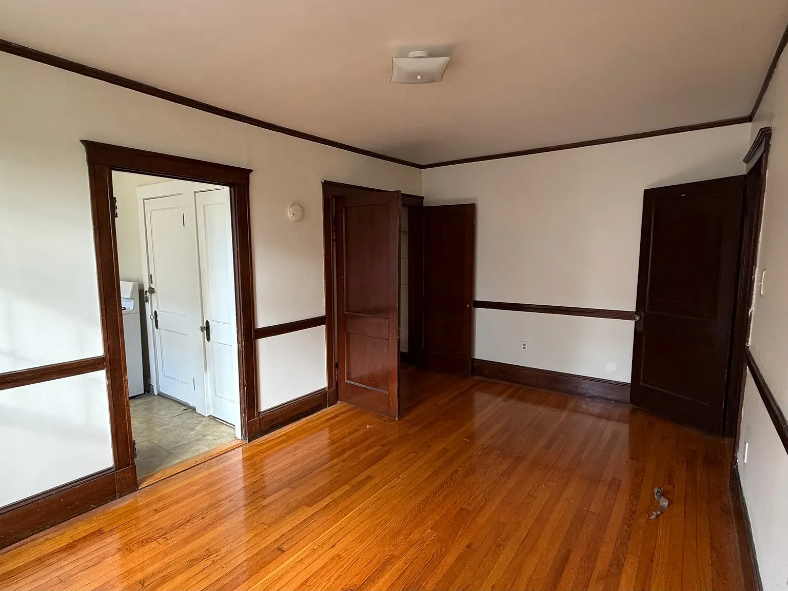 3 bed, $2,800 — Photo 2