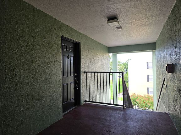 2nd image of 2031 Dixie Belle Dr APT I