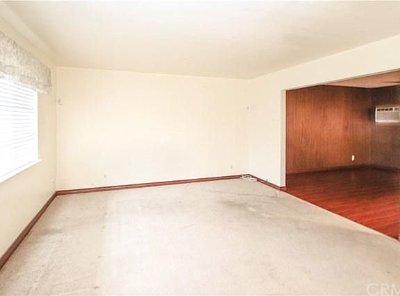 3rd image of 802 N Imperial Ave