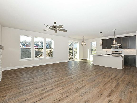 3rd image of 8302 85th AVENUE