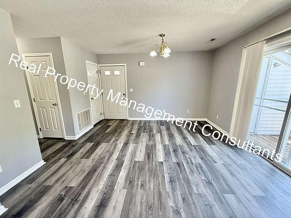 2nd image of 1061-1067 Krysti Lane Ln
