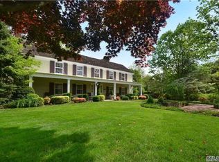 210 Sands Point Rd, Port Washington, NY 11050