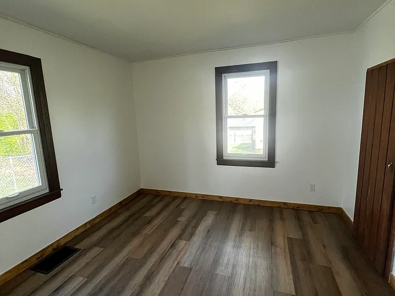 1801 Woodson Dr — Photo 17